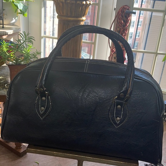 Vintage leather traveler